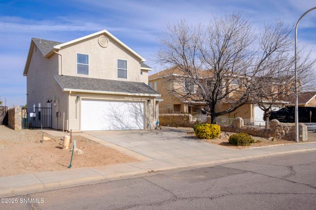 4821 Calle Bella Avenue, Las Cruces, NM 88012