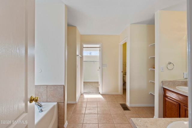 4821 Calle Bella Avenue, Las Cruces, NM 88012