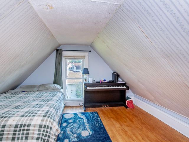 1391 Charles Avenue, Saint Paul, MN 55104