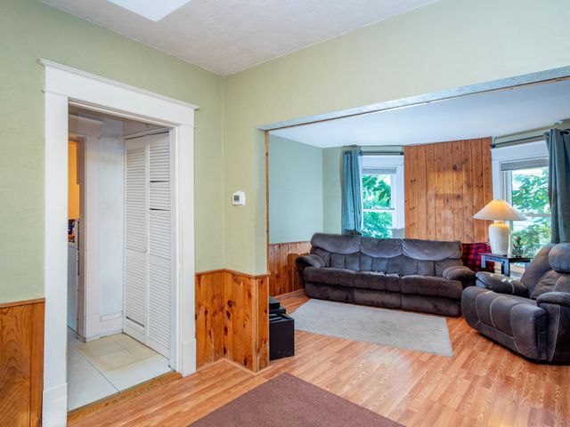 1391 Charles Avenue, Saint Paul, MN 55104