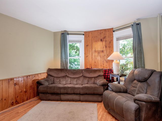 1391 Charles Avenue, Saint Paul, MN 55104