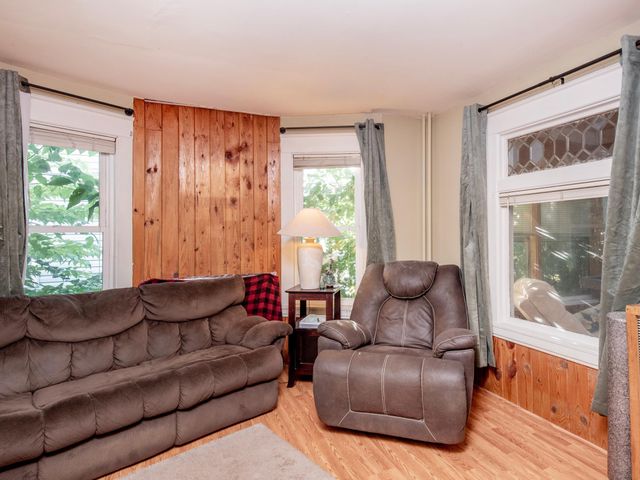 1391 Charles Avenue, Saint Paul, MN 55104