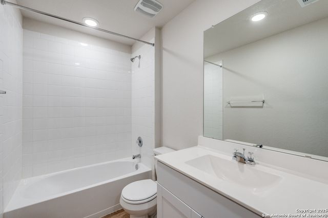 1012 Peccary, Seguin, TX 78155