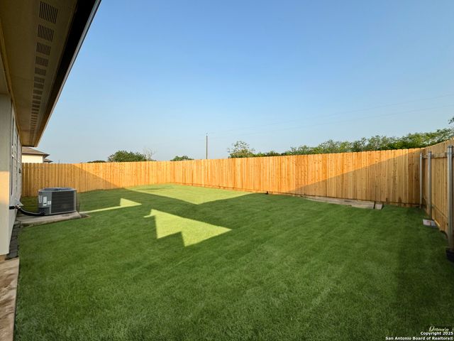 1012 Peccary, Seguin, TX 78155