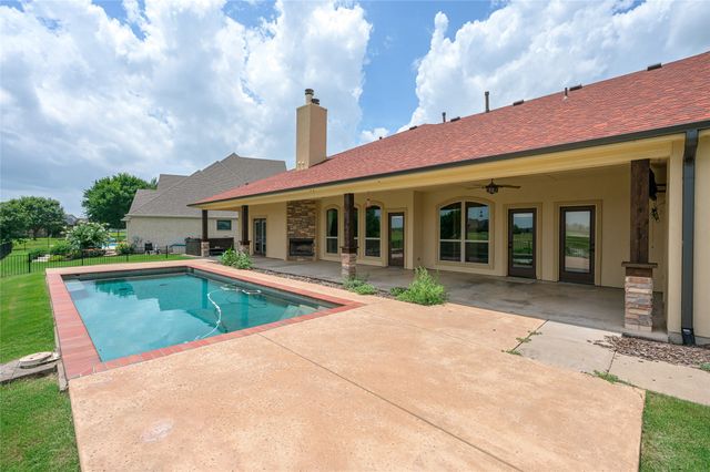 1200 Eagle Glen Pass, Gunter, TX 75058