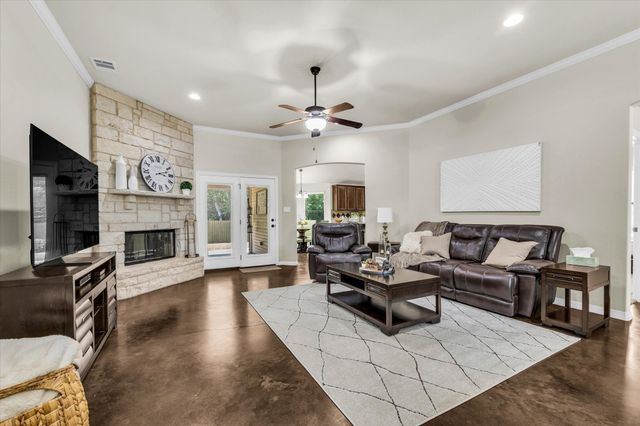 814 Springdale Circle, Lorena, TX 76655