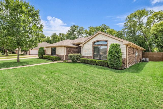 814 Springdale Circle, Lorena, TX 76655