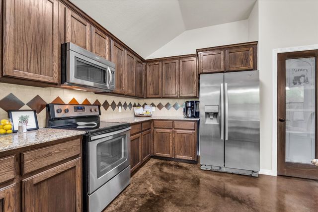 814 Springdale Circle, Lorena, TX 76655