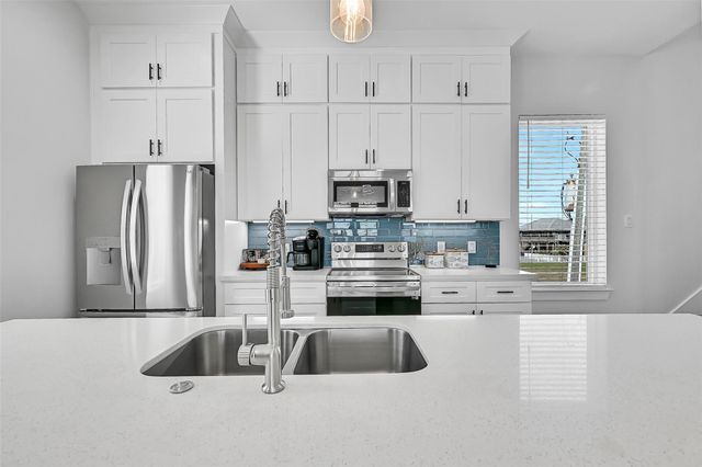 4312 Palapa Circle, Galveston, TX 77554