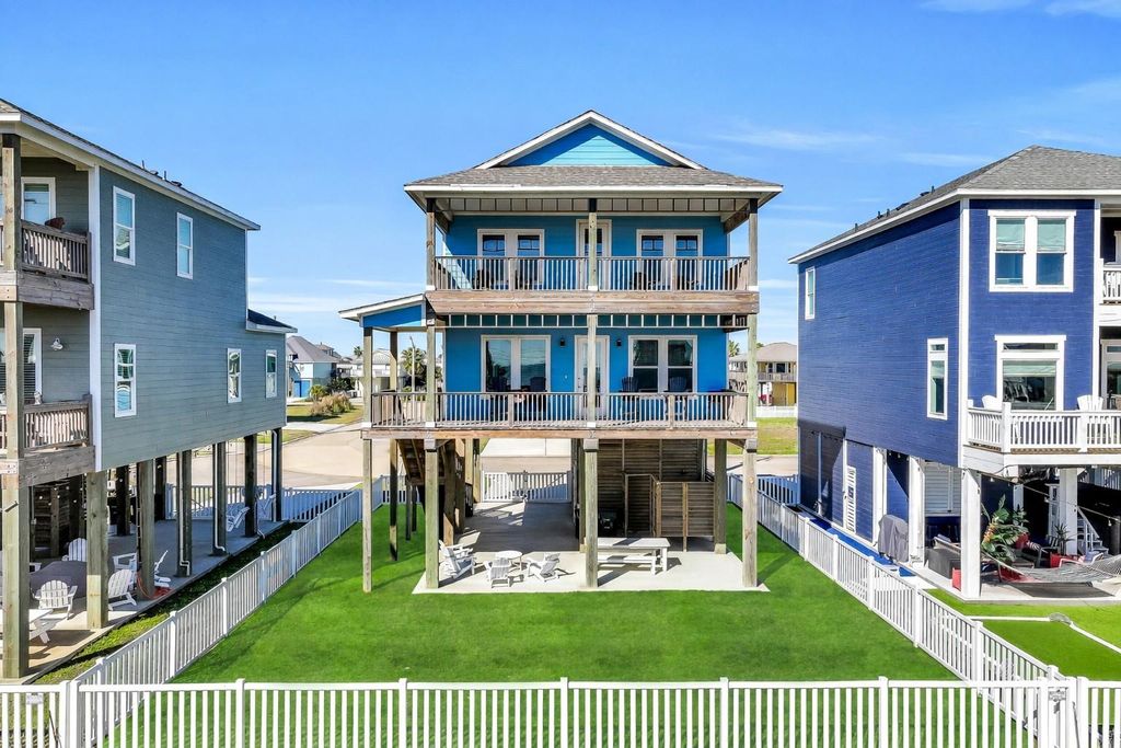 4312 Palapa Circle, Galveston, TX 77554