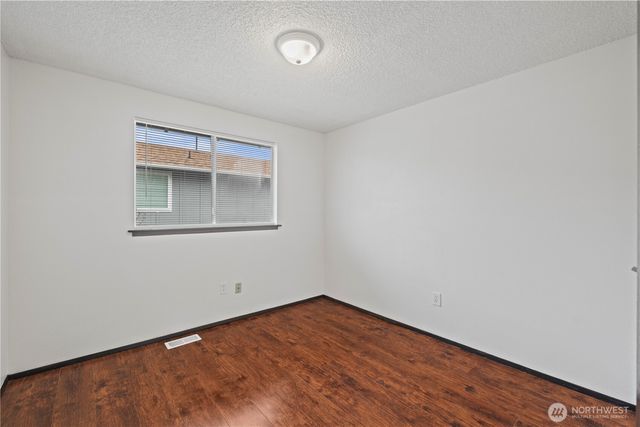 5676 S I Street, Tacoma, WA 98408