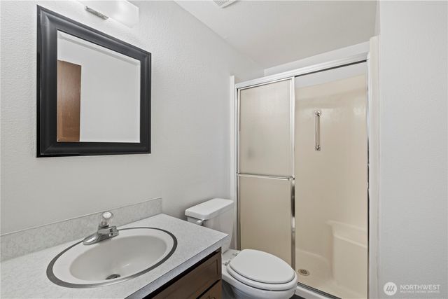 5676 S I Street, Tacoma, WA 98408