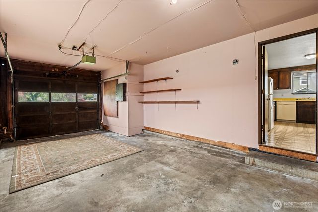 5676 S I Street, Tacoma, WA 98408