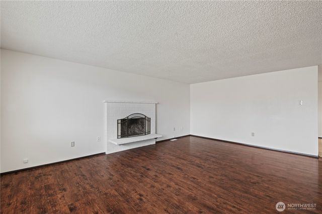 5676 S I Street, Tacoma, WA 98408