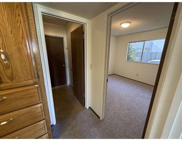 3413 Wild Palms Dr, Modesto, CA 95355