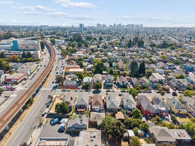 812814 54th Street, Oakland, CA 94608