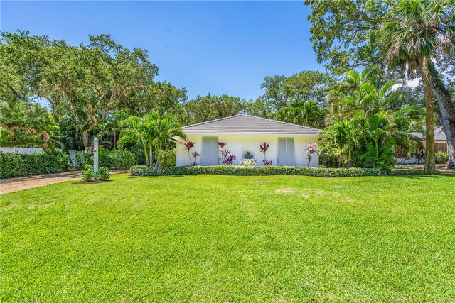 386 Fiddlewood Road, Vero Beach, FL 32963