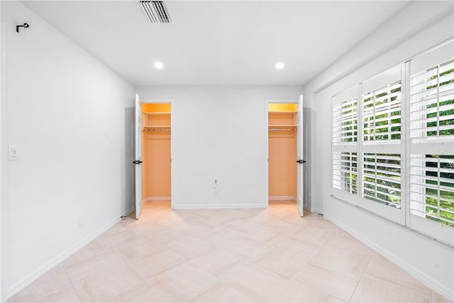 386 Fiddlewood Road, Vero Beach, FL 32963