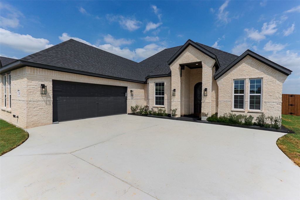 216 Braford Place, Venus, TX 76084