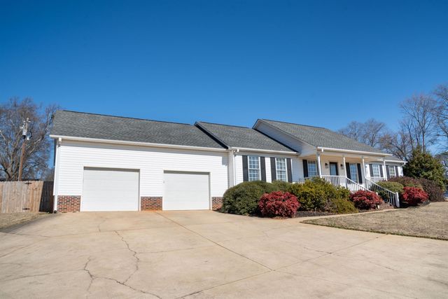 245 Augusta Road, Spartanburg, SC 29301