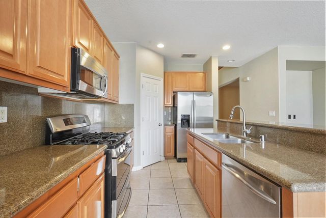 9353 Vintner Cir, Patterson, CA 95363