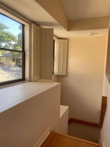 9831 NW 1st Ct 9831, Plantation, FL 33324