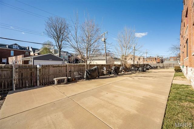 4220 McPherson Avenue 304, St Louis, MO 63108