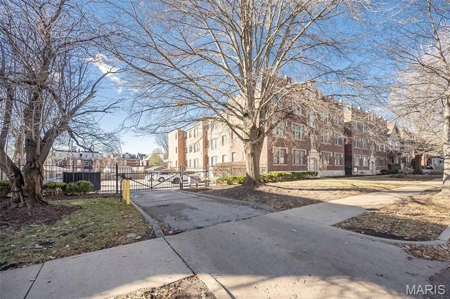 4220 McPherson Avenue 304, St Louis, MO 63108