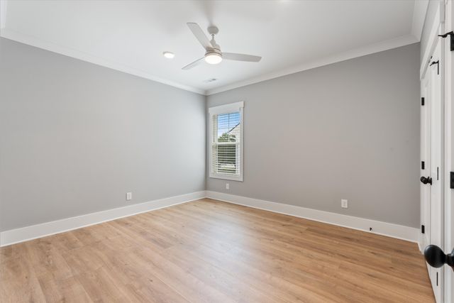 329 Old Shackle Island Rd, Hendersonville, TN 37075