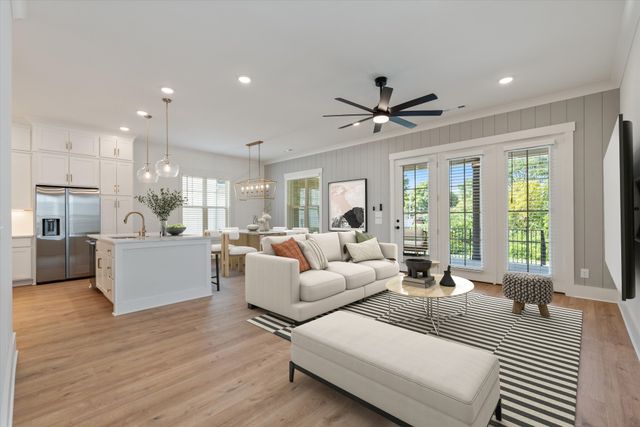 329 Old Shackle Island Rd, Hendersonville, TN 37075