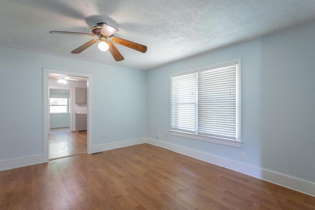 820 Mcroy Drive, Chattanooga, TN 37405