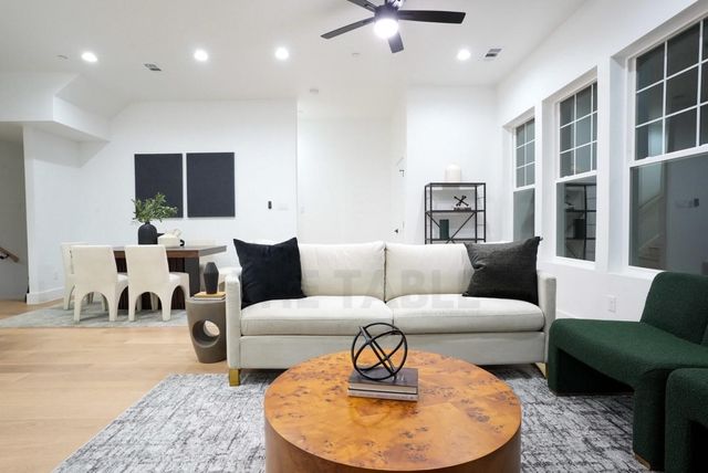 629 N Tyler Street 101, Dallas, TX 75208