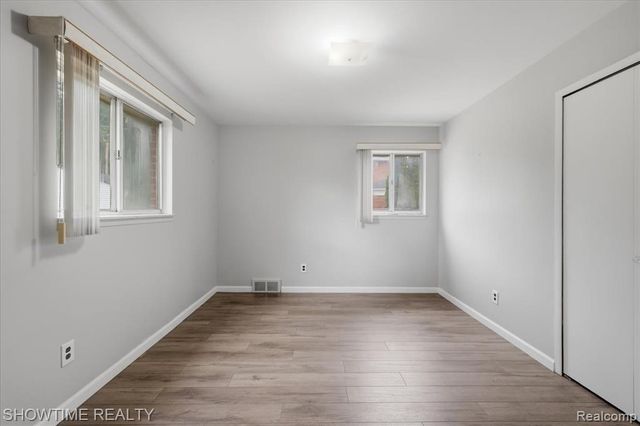 4922 Sanford Drive, Sterling Heights, MI 48310