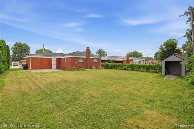 4922 Sanford Drive, Sterling Heights, MI 48310