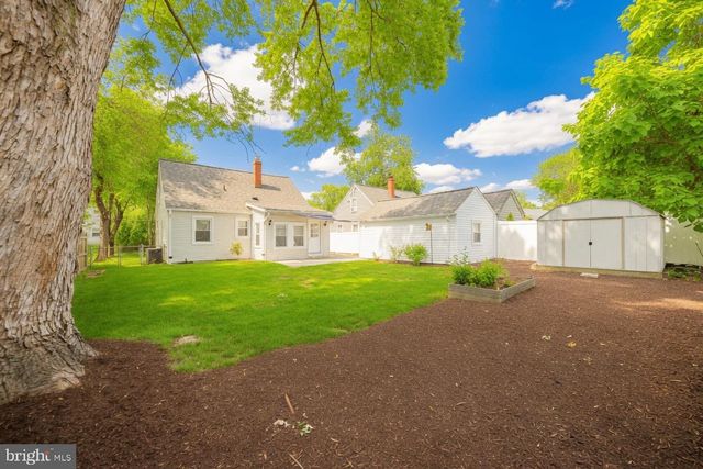 1011 PAUL DR, Rockville, MD 20851