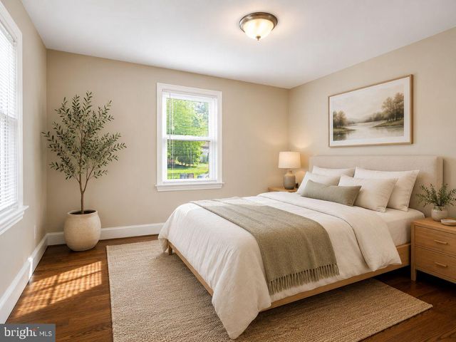 1011 PAUL DR, Rockville, MD 20851