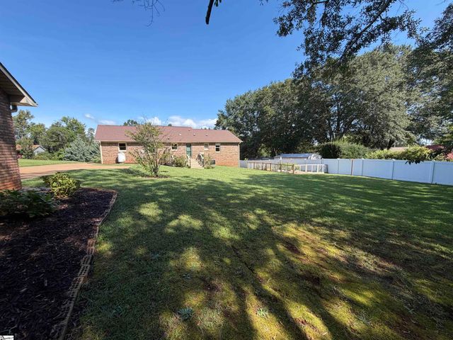 103 N Johnson Street, Landrum, SC 29356