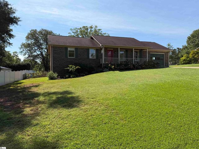 103 N Johnson Street, Landrum, SC 29356