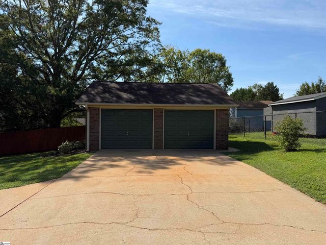 103 N Johnson Street, Landrum, SC 29356