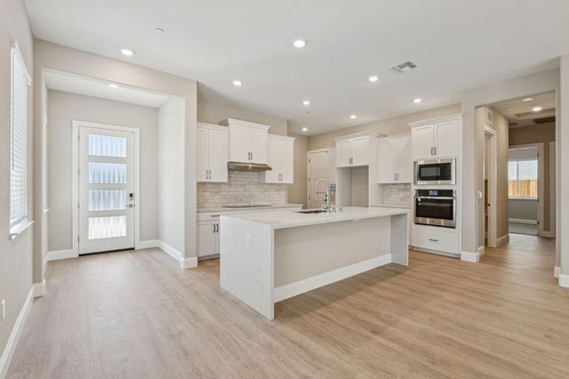 9107 Colzie Ct, Elk Grove, CA 95624