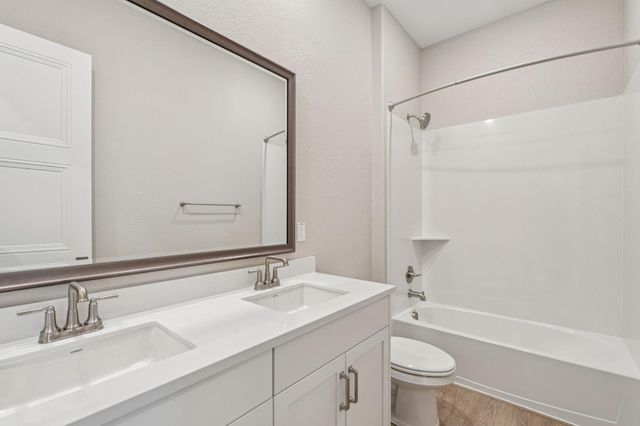 9107 Colzie Ct, Elk Grove, CA 95624
