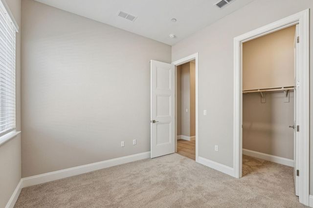 9107 Colzie Ct, Elk Grove, CA 95624