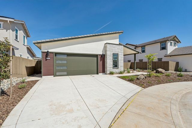 9107 Colzie Ct, Elk Grove, CA 95624