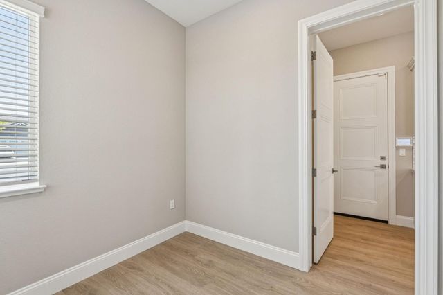 9107 Colzie Ct, Elk Grove, CA 95624
