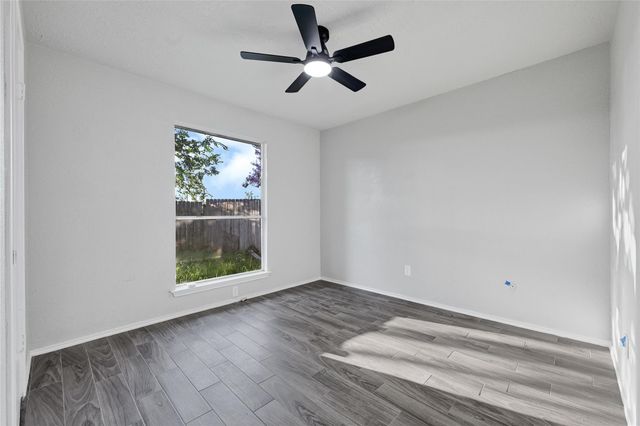 7022 Plaza Del Sol Drive, Houston, TX 77083