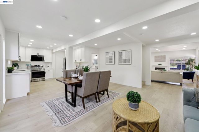 41330 Roberts Ave, Fremont, CA 94538