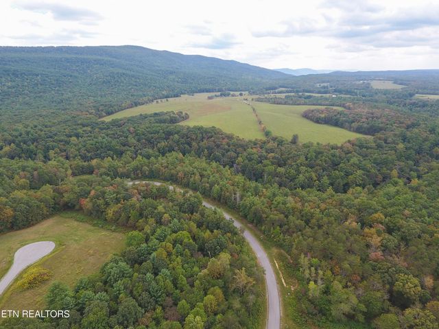 Noah Lane, Crossville, TN 38555