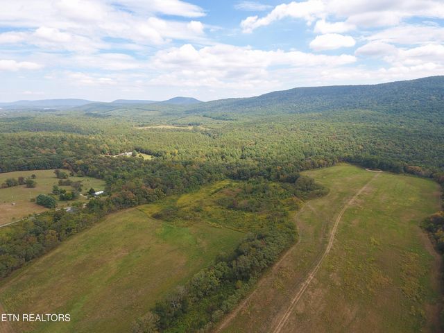 Noah Lane, Crossville, TN 38555