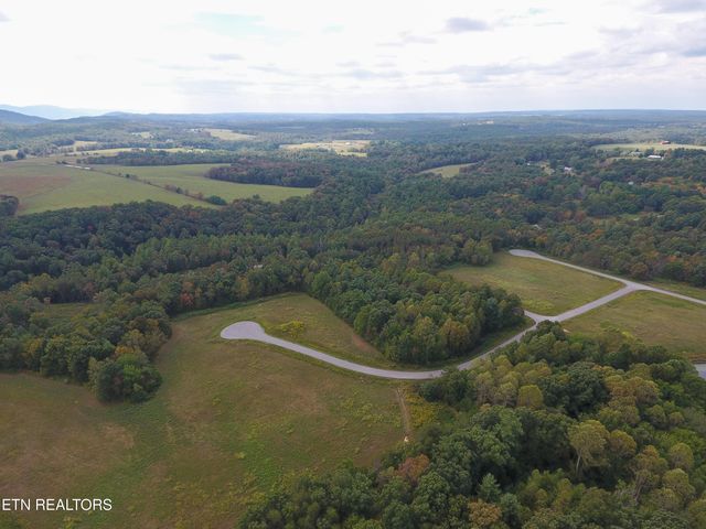 Noah Lane, Crossville, TN 38555