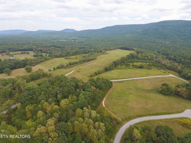 Noah Lane, Crossville, TN 38555